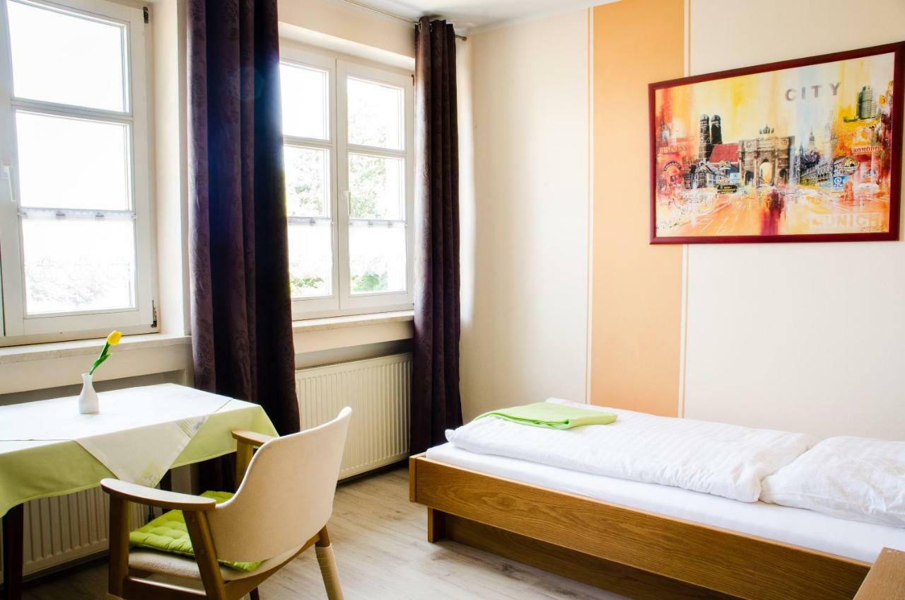 Wallfahrts-Gaststaette Heilbruennl Roding Ngoại thất bức ảnh